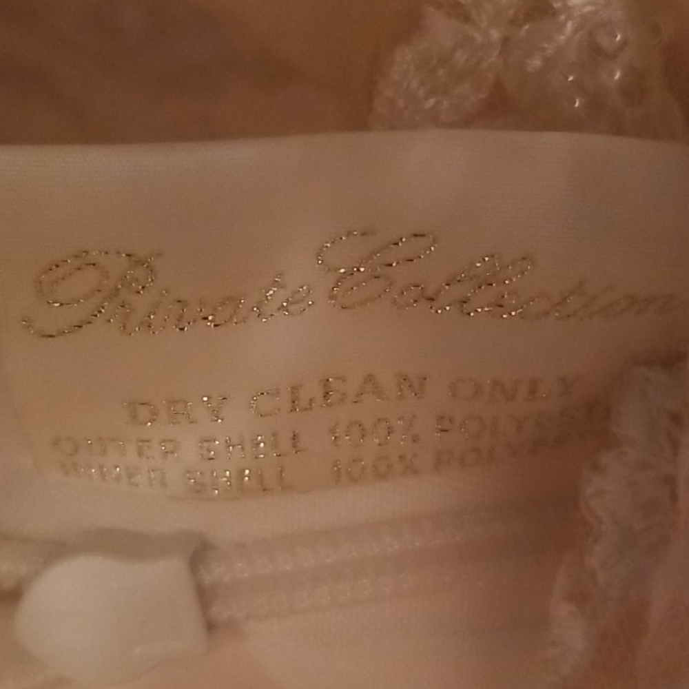 Beautiful Wedding dress - Picture 8 of 8